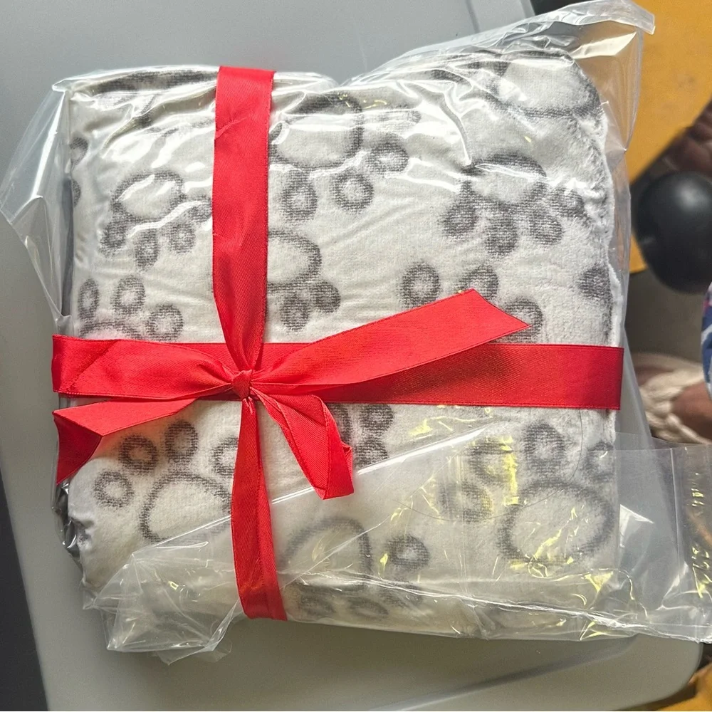 Cozy dog paw print warm blankets NIB